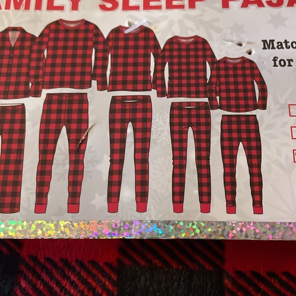 NWT Family Matching pajamas Dad Size Large Color Plaid Red & Black - Picture 8 of 8